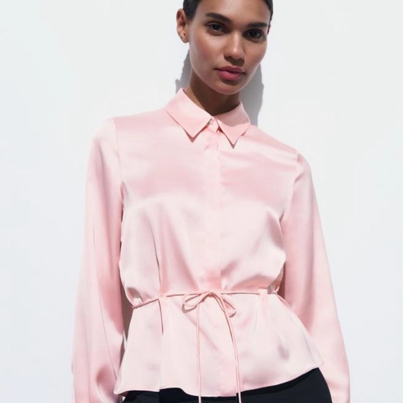 Zara Pink Blouse with Black Shorts Set - Picture 3 of 11
